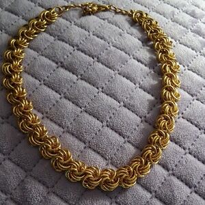 Luxurious Gold-Tone Necklace